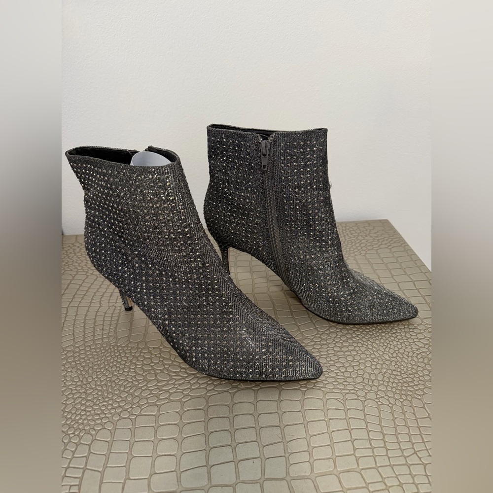 STEVE MADDEN Harper Pewter Sparkly Studded Ankle Booties Heels Shoes  SZ 10 - Picture 2 of 4
